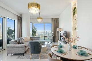 Elegant 2BR in Beachfront with Stunning Marina Views - 9
