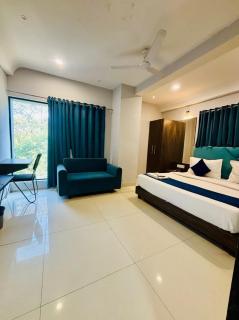 Hotel Suraj Kunj - Indore - 4