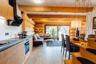 Log Garden Estate - 1