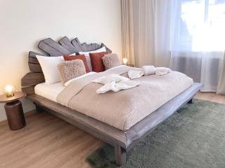 Sunny Apartment 2 - 4