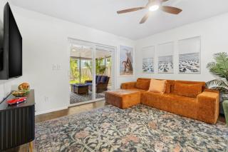 Stylish Gulfport House with Pool! Steps to Downtown Restaurants, Shops & Gulfport Beaches! - Sint-Petersburg - 9