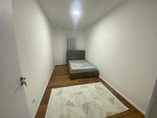 Banese 113m2 3dhoma gjumi,sallon,2 banjo,ballkon - Gjilan - 4
