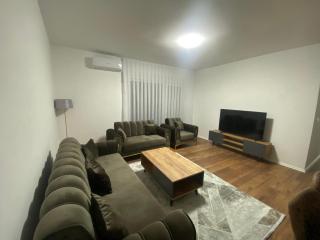 Banese 113m2 3dhoma gjumi,sallon,2 banjo,ballkon - Gjilan - 2