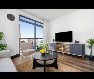 Bachelor Lux - 3