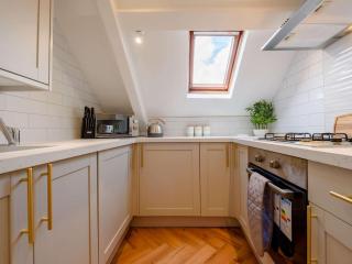 1 Bed in Tenby 88504 - 5