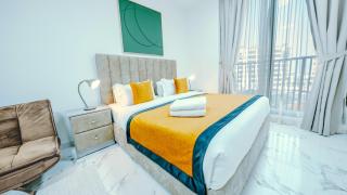 Hala Holiday Homes- Marina Residence, Al Hamra Village - 7