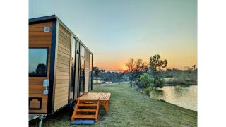 Turtle Island Lakeside Tiny House by Tiny Away - Toogoom - 7
