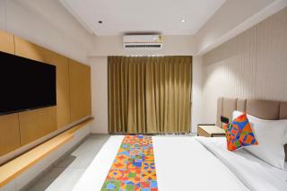 FabHotel Shiv Kartik - Surat - 3
