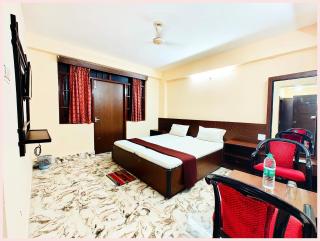 Hotel Arya ! Palace CT Road Puri Near Sea Beach -Spacious and Fully Air Conditioned Rooms - Free Wifi & Parking Facilities - Best Hotel - Puri - 4
