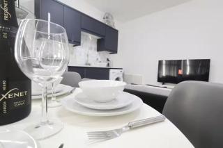 1 & 2 Bed Apartments - Desborough, Kettering, Family, Relocation, Free Parking, WIFI, Gateway - Kettering - 6