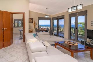 Salty Pines Villa - Polychrono - 7