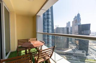 Lux BnB I Executive Tower I Ocean View - Dubai - 5