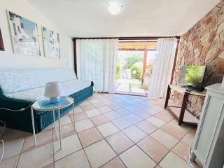Villa Azzurra a due passi dal mare - Is Traias - 7
