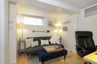 Cozy Modern 2BR Near Grays Beach - Kingston - 2