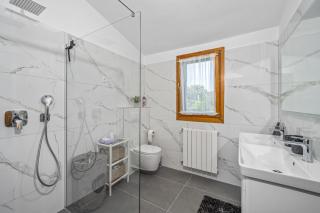 House Trget - Trget - 1