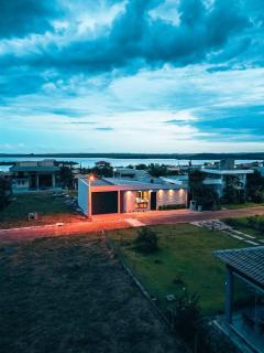 Casa Frente ao Lago com Piscina Aquecida no Melhor Condomínio - Abadiânia - 9