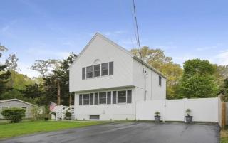 Cozy Modern 2BR Near Grays Beach - Kingston - 9