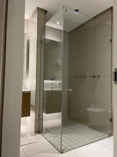 Bachelor apartment in the heart of Sandton - 1