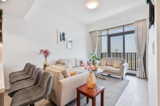 3BR Elegant Haven with Gym, Pool and 2 Parking Spaces - Sabkhah - 0