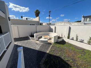 147 Abalone-Inn - Hermanus - 4