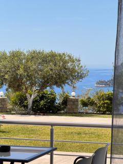 Belvedere Hotel & Suites - Himare - 8