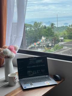 Family Haven Serin West Tagaytay - 6 Pax - Taal View - Full Kitchen - FAST Wi-Fi - 4