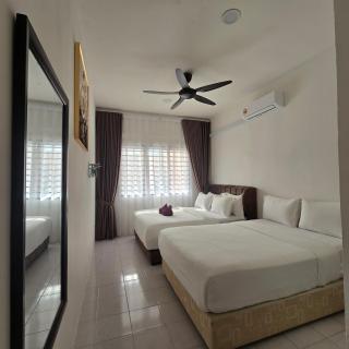 Anjung KLIA No 69 With Neflix - Kampong Besut - 9