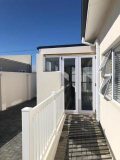 147 Abalone-Inn - Hermanus - 5