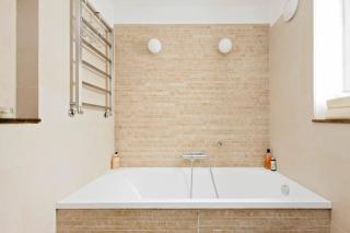 Italian designed Victorian Terrace flat in Fulham - 7