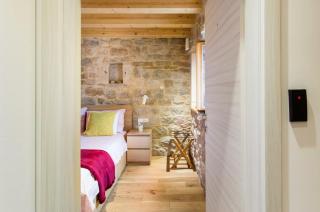 Explore the Historic City Center from a Remodeled Apartment - 7