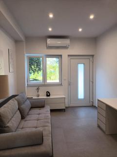 Beach studio KATE, with sea view, garden and parking, MURTER, DALMATIA - Murter (Morter) - 8