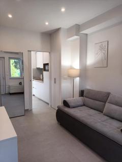 Beach studio KATE, with sea view, garden and parking, MURTER, DALMATIA - Murter (Morter) - 4