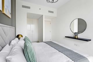 Silkhaus modern & chic 1BDR in new tower with pool & gym - Dubai - 1