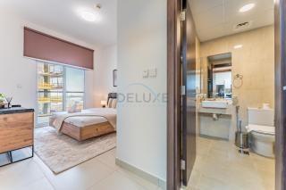 Pool View 1BR with Spacious Balcony, Short Drive to Downtown, Binghatti Gateway, Al Jaddaf by Deluxe Holiday Homes - 8