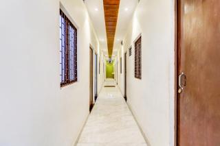 SPOT ON L G Guest House - Jāmb - 7