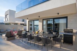 Villa Isla Verde for 10 people with private pool & sauna only 10 meters from the sea - Medulin - 1