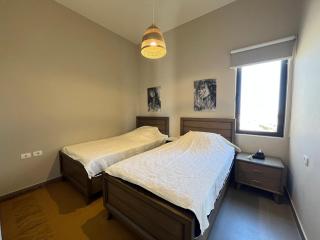 Lux Skyline Loft 2Bdr - 1