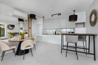 Sea&Lake Stylish Apartment with Air Conditioning and Parking near the beach in Mielno by Noclegi Renters - 5