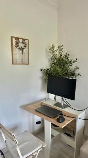 1-Bedroom Sea View Apartment with Private Balcony Costa da Caparica, Just 5 Minutes from the Beach - Costa da Caparica - 2