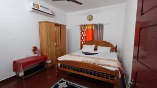 White Pearl Beach House - 3