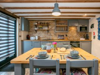 2 Bed in Holt NCC41 - Holt - 8