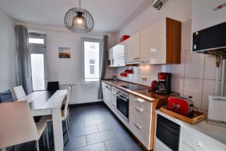 Exklusives Apartment im historischen Wohnhaus mit Kamin, Bad & viel Platz - Bremerhaven - 2