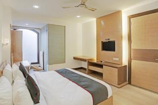 Super Townhouse RELAX SUITS A BOUTIQUE HOTEL VASUNDHARA - Ghaziabad - 0