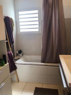 Chambre dans maison F4 - Saint-Louis - 3