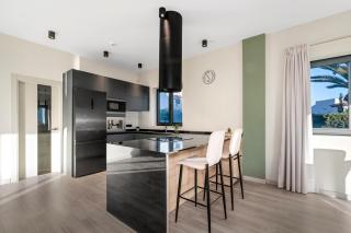 Luxury Villa Near Marbella with Heated Pool & Sauna, 5 Min Walk to Beach - Mijas Costa - 6