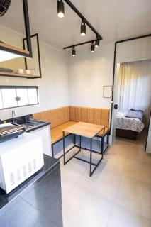 Villa Dei Colori Studio 2 com Wi-Fi prático e moderno tudo novo - Curitiba - 1