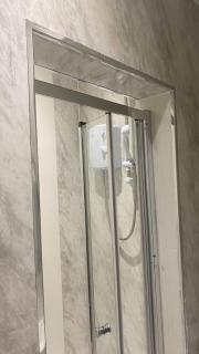 Contemporary Private Bedroom Retreat - Sheffield - 2