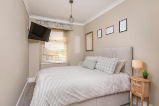 Spacious townhouse - Penrith - 9