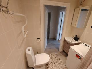 Cozy Private Apartment in Lovely Kadriorg - Tallinn - 2