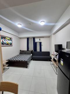 A&G Condotel at 101newport Across NAIA T3 - Manila - 7